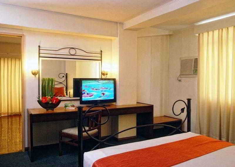 Cebu Grand Hotel Экстерьер фото