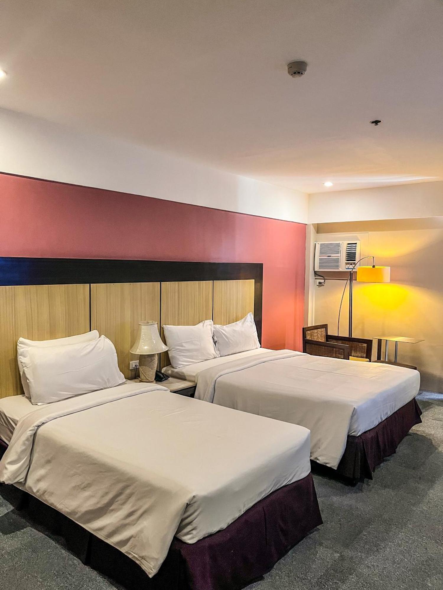 Cebu Grand Hotel Экстерьер фото